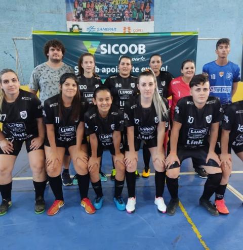 Atletas de Palma Sola competem na Copa LEA de Futsal